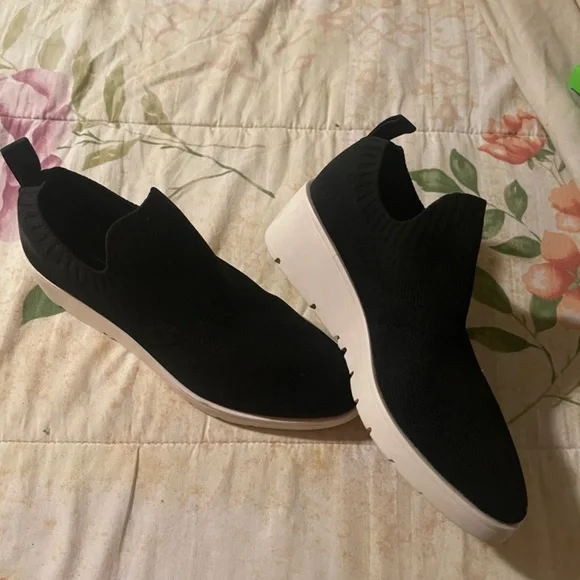 Steven by Steve Madden Bell Slip-On Wedge Sneakers Size 6 - Picture 2 of 4